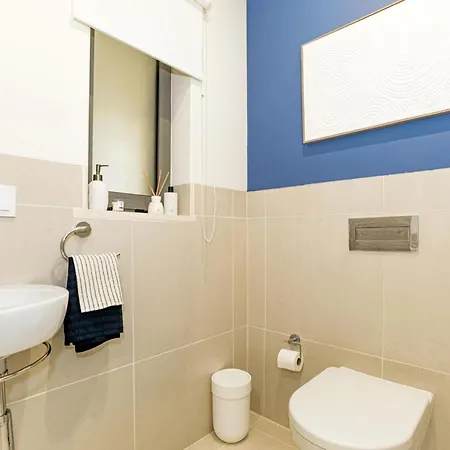 Pine Hills Reva Santuary Modern Elegance By Interhome *