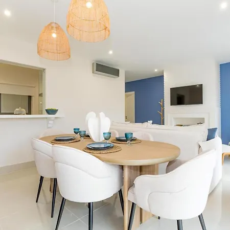 Pine Hills Reva Santuary Modern Elegance By Interhome Appartamento