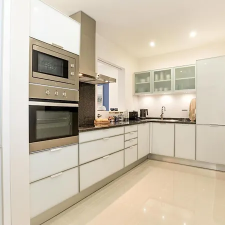 Appartamento Pine Hills Reva Santuary Modern Elegance By Interhome