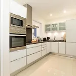 شقة Pine Hills Reva Santuary Modern Elegance By Interhome